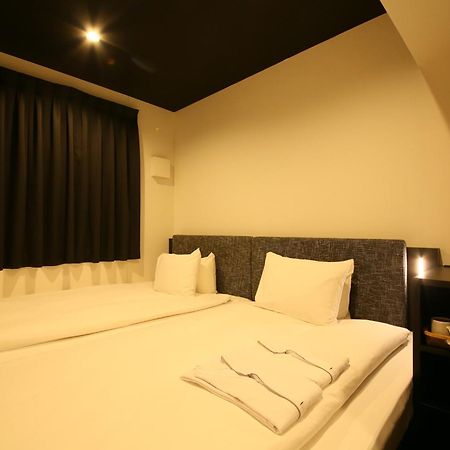 Hotel Trad Replay Осака Экстерьер фото
